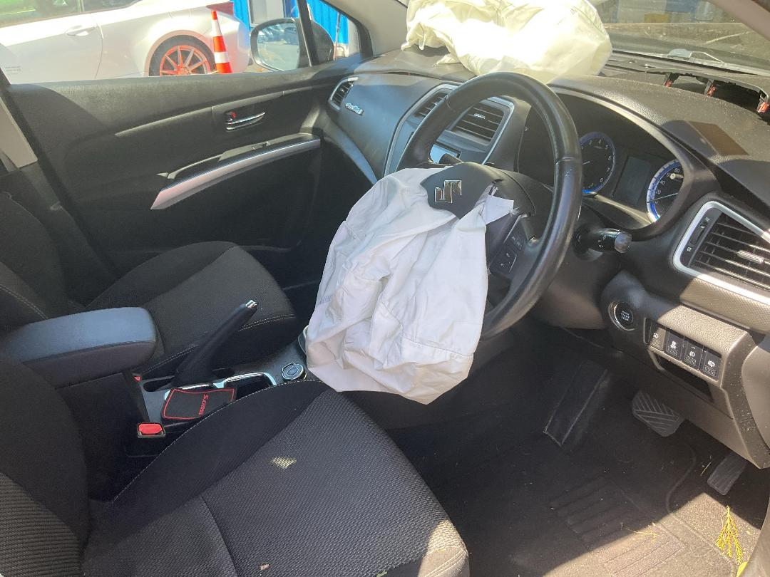 Photo '16' of Suzuki SX4 S-Cross Photo '16' of Suzuki SX4 S-Cross