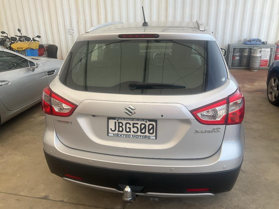 Photo '4' of Suzuki SX4 S-Cross Ltdfc Photo '4' of Suzuki SX4 S-Cross Ltdfc