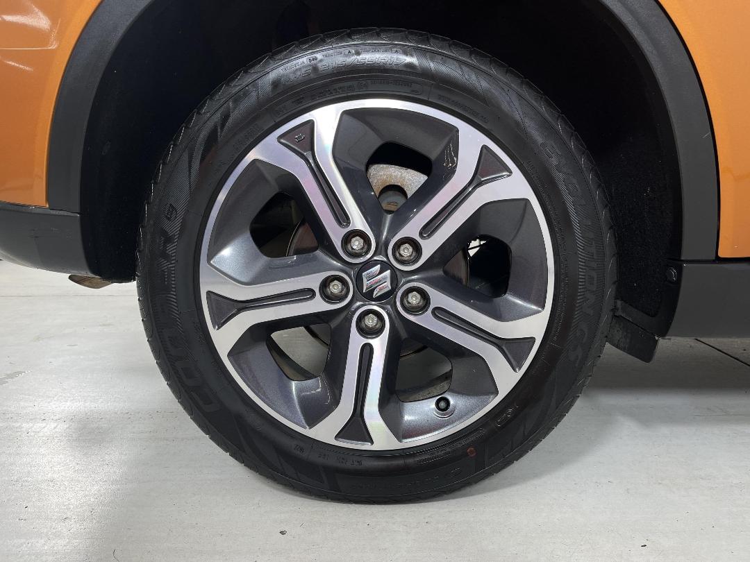 Photo '12' of Suzuki Vitara