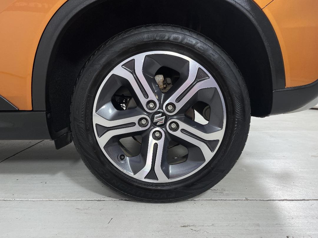 Photo '11' of Suzuki Vitara