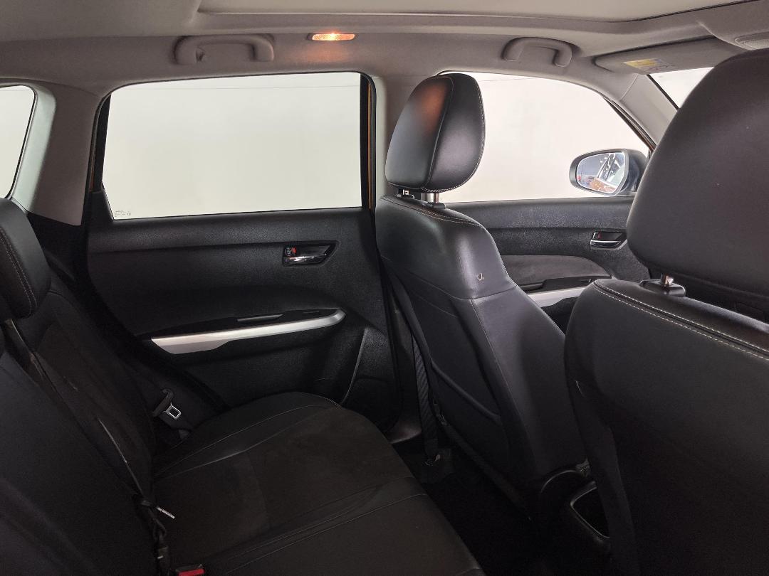 Photo '20' of Suzuki Vitara