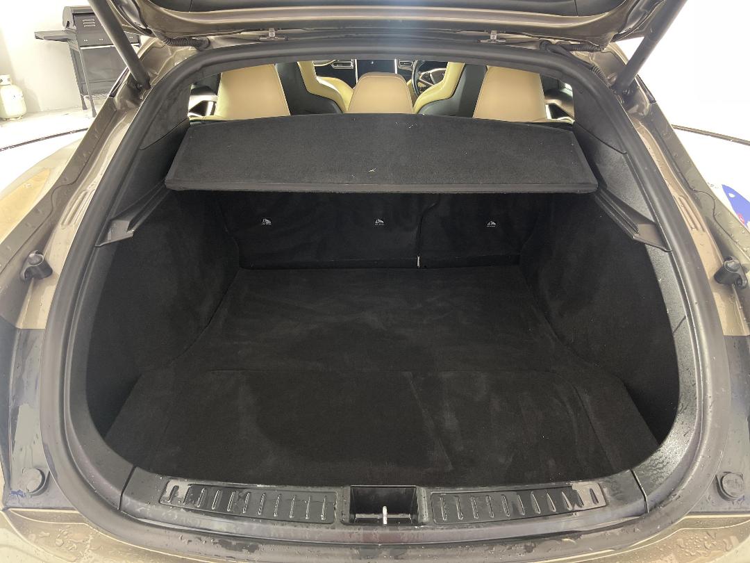 Photo '13' of Tesla Model S Photo '13' of Tesla Model S