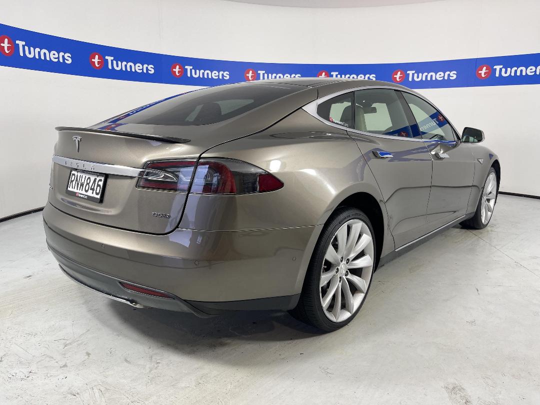 Photo '7' of Tesla Model S Photo '7' of Tesla Model S