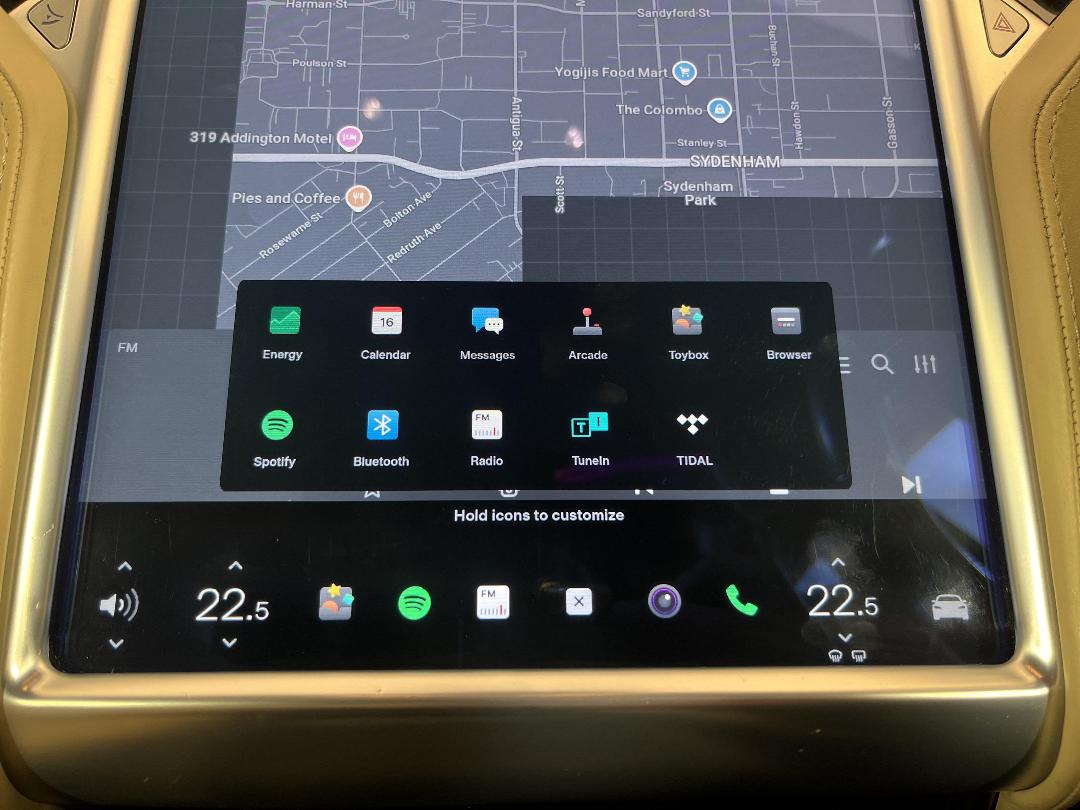 Photo '27' of Tesla Model S Photo '27' of Tesla Model S