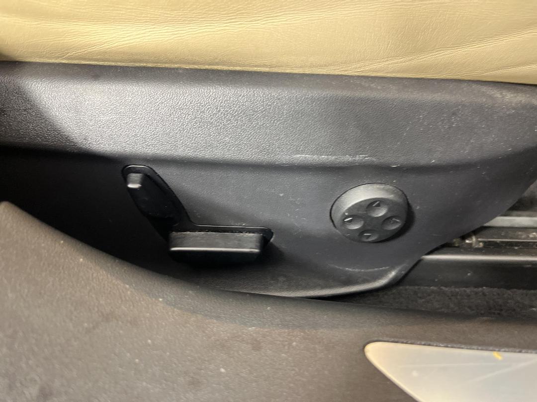 Photo '31' of Tesla Model S Photo '31' of Tesla Model S