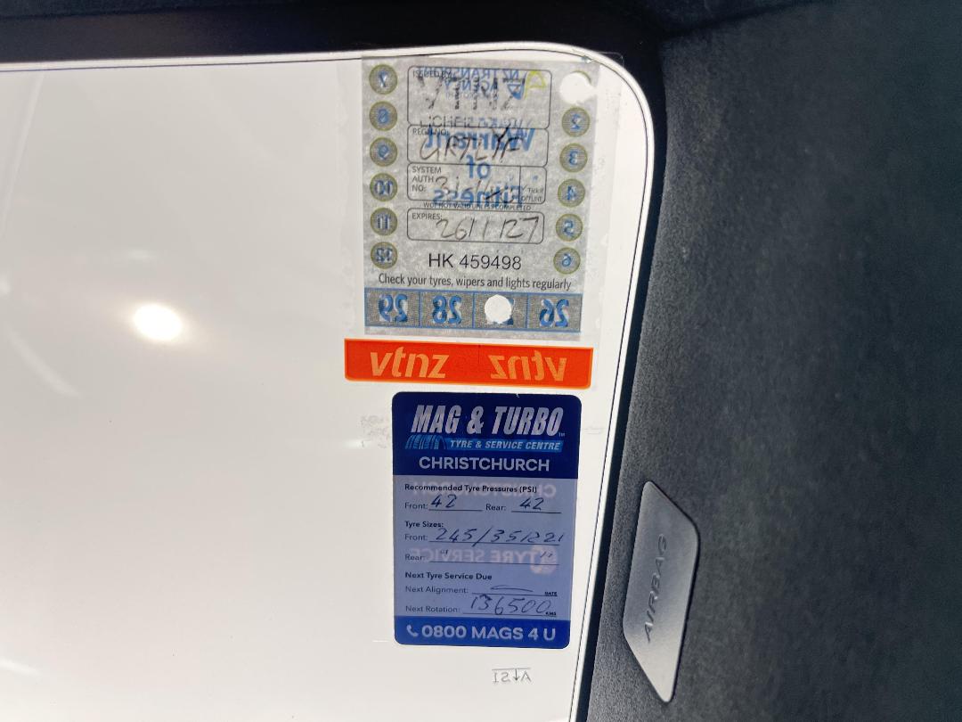 Photo '33' of Tesla Model S Photo '33' of Tesla Model S