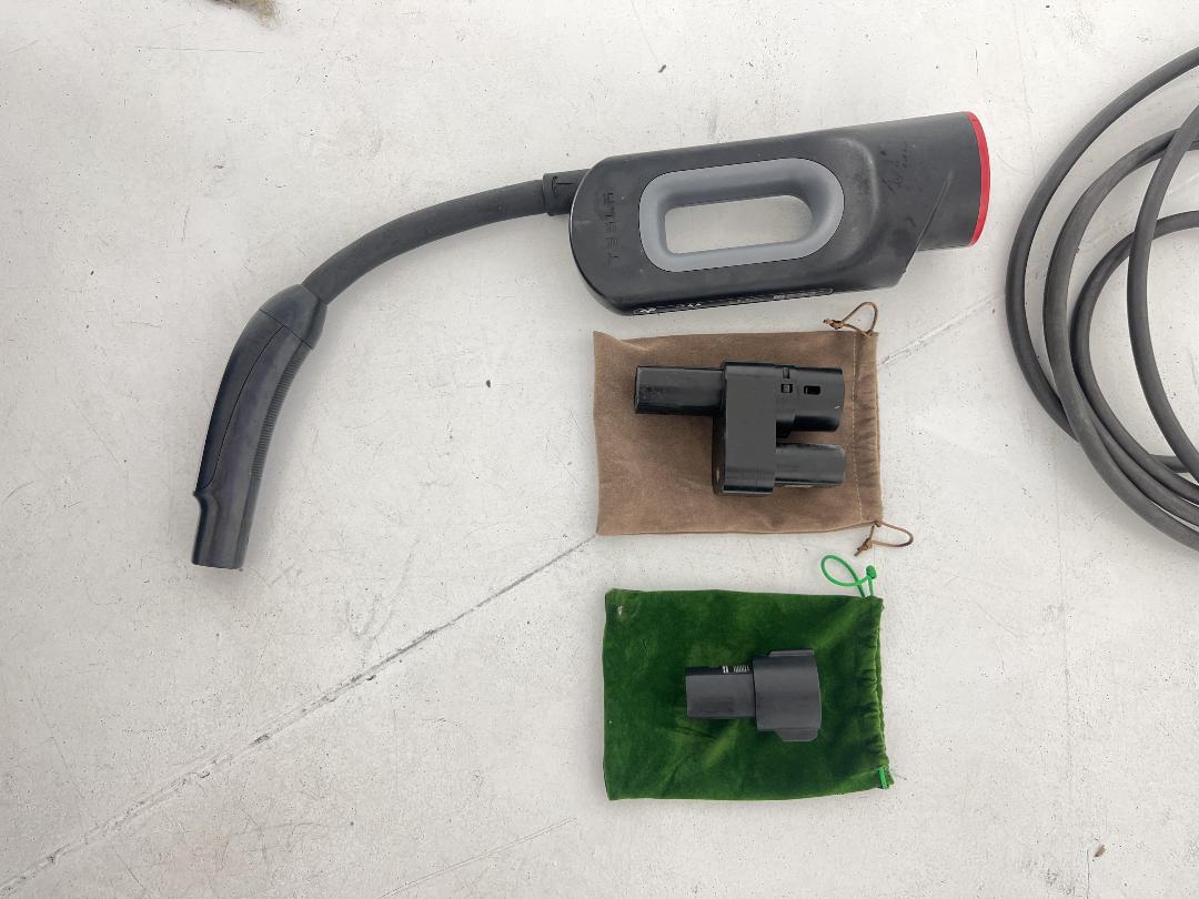 Photo '35' of Tesla Model S Photo '35' of Tesla Model S