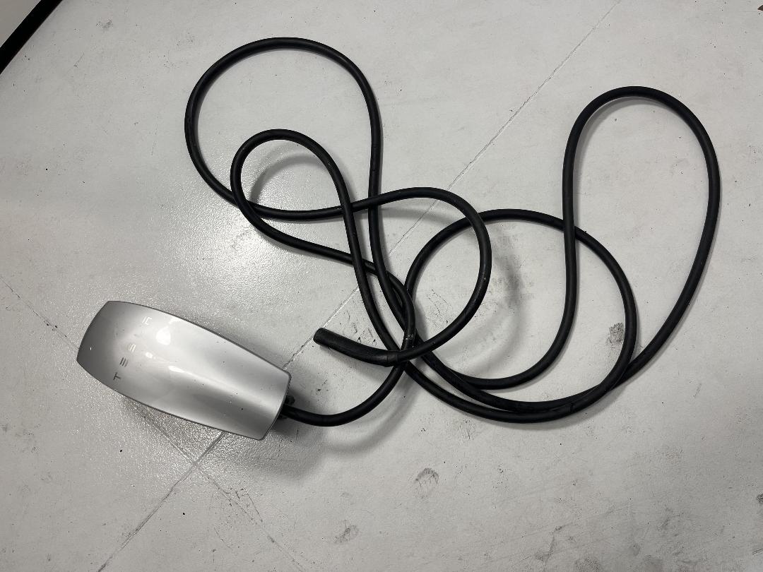 Photo '37' of Tesla Model S Photo '37' of Tesla Model S