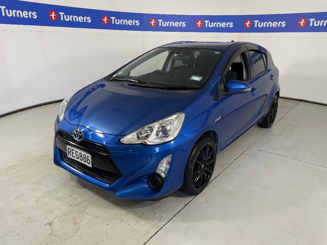 Photo '4' of Toyota Aqua