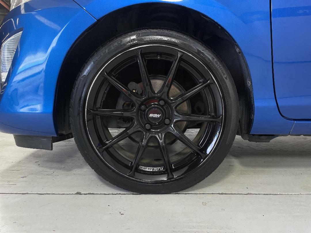 Photo '10' of Toyota Aqua