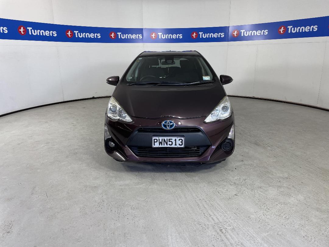 Photo '2' of Toyota Aqua