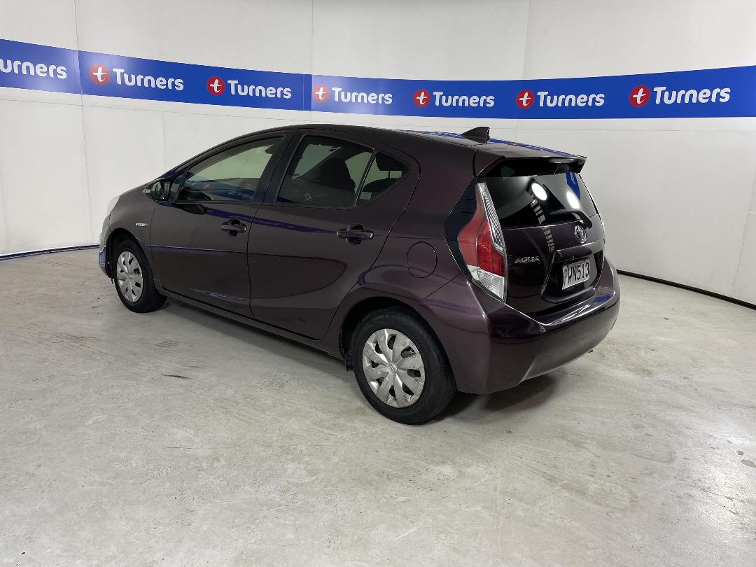 Photo '5' of Toyota Aqua