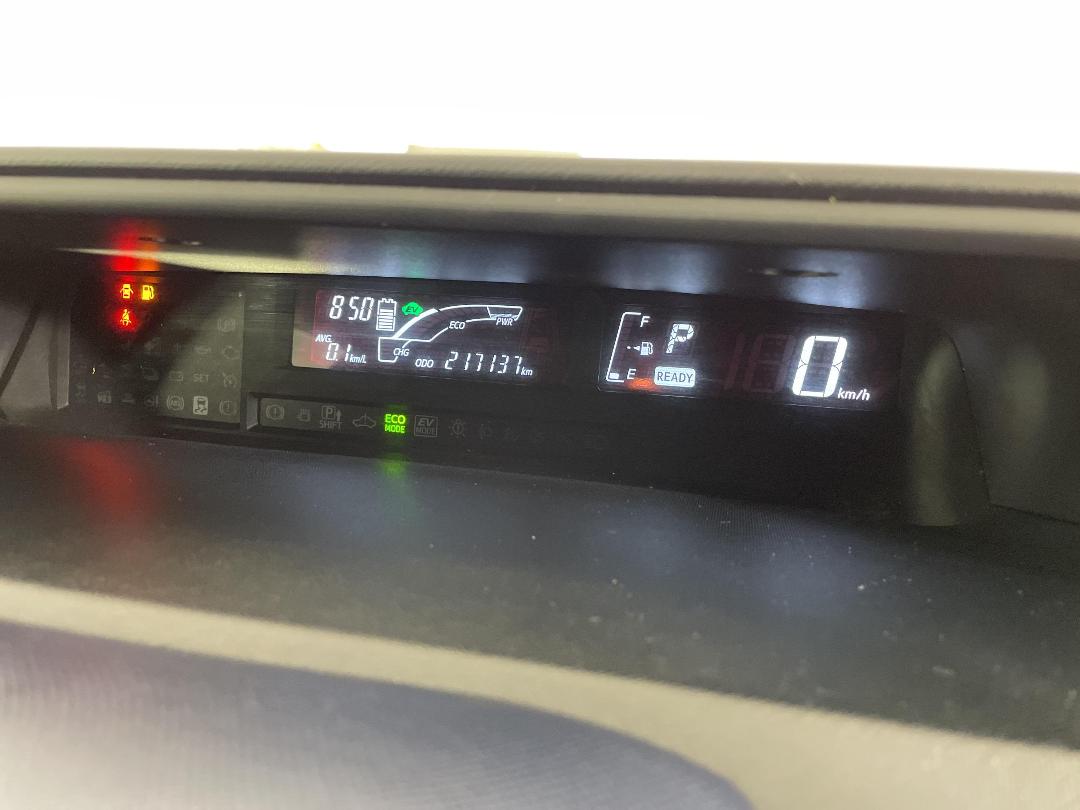 Photo '21' of Toyota Aqua