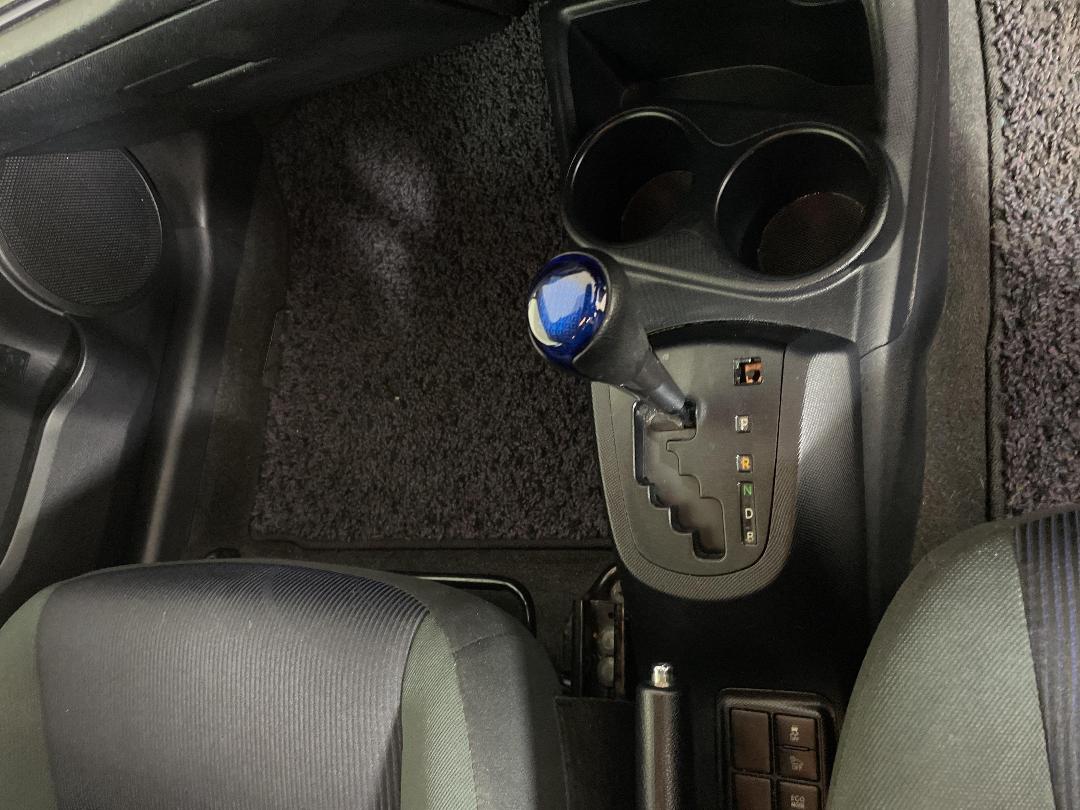 Photo '18' of Toyota Aqua