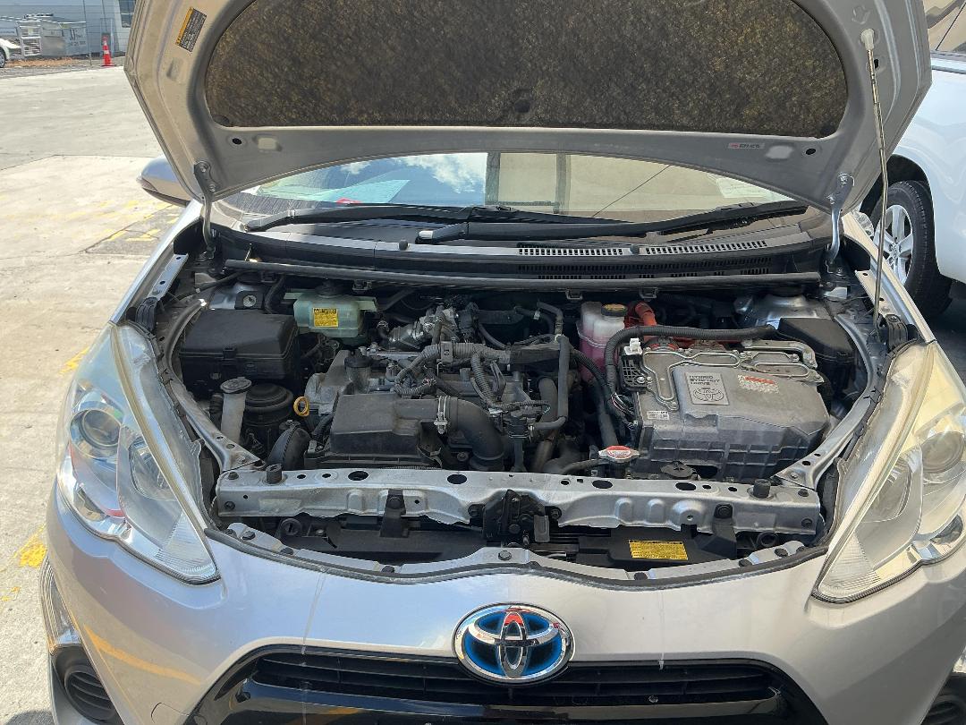 Photo '23' of Toyota Aqua Photo '23' of Toyota Aqua