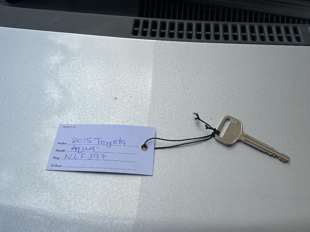 Photo '27' of Toyota Aqua Photo '27' of Toyota Aqua