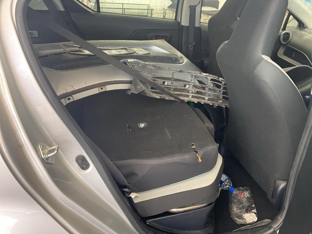 Photo '6' of Toyota Aqua Hybrid