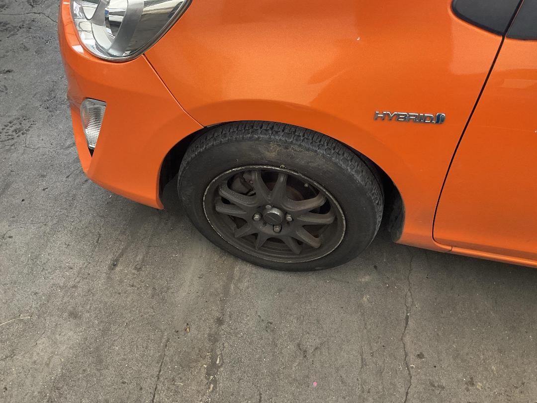 Photo '10' of Toyota Aqua Hybrid