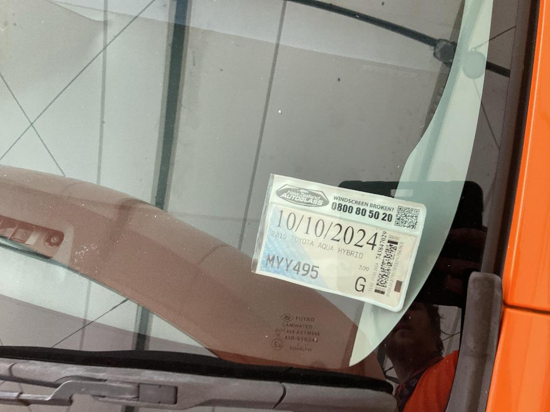 Photo '25' of Toyota Aqua Hybrid