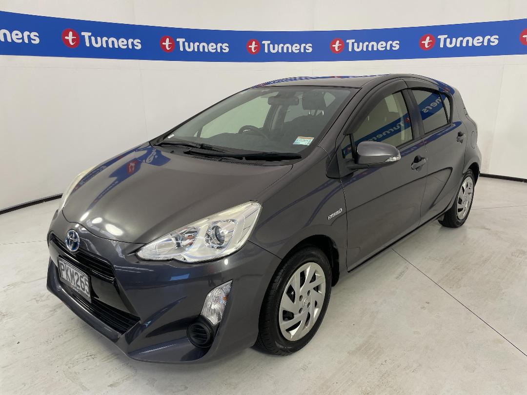 Photo '4' of Toyota Aqua Photo '4' of Toyota Aqua