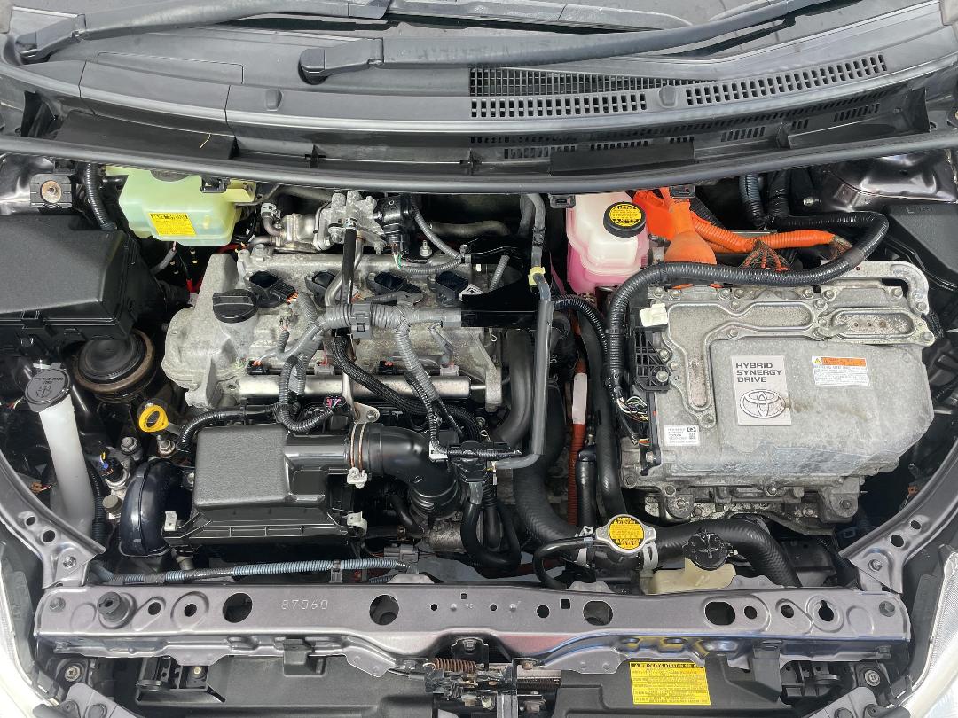 Photo '13' of Toyota Aqua Photo '13' of Toyota Aqua