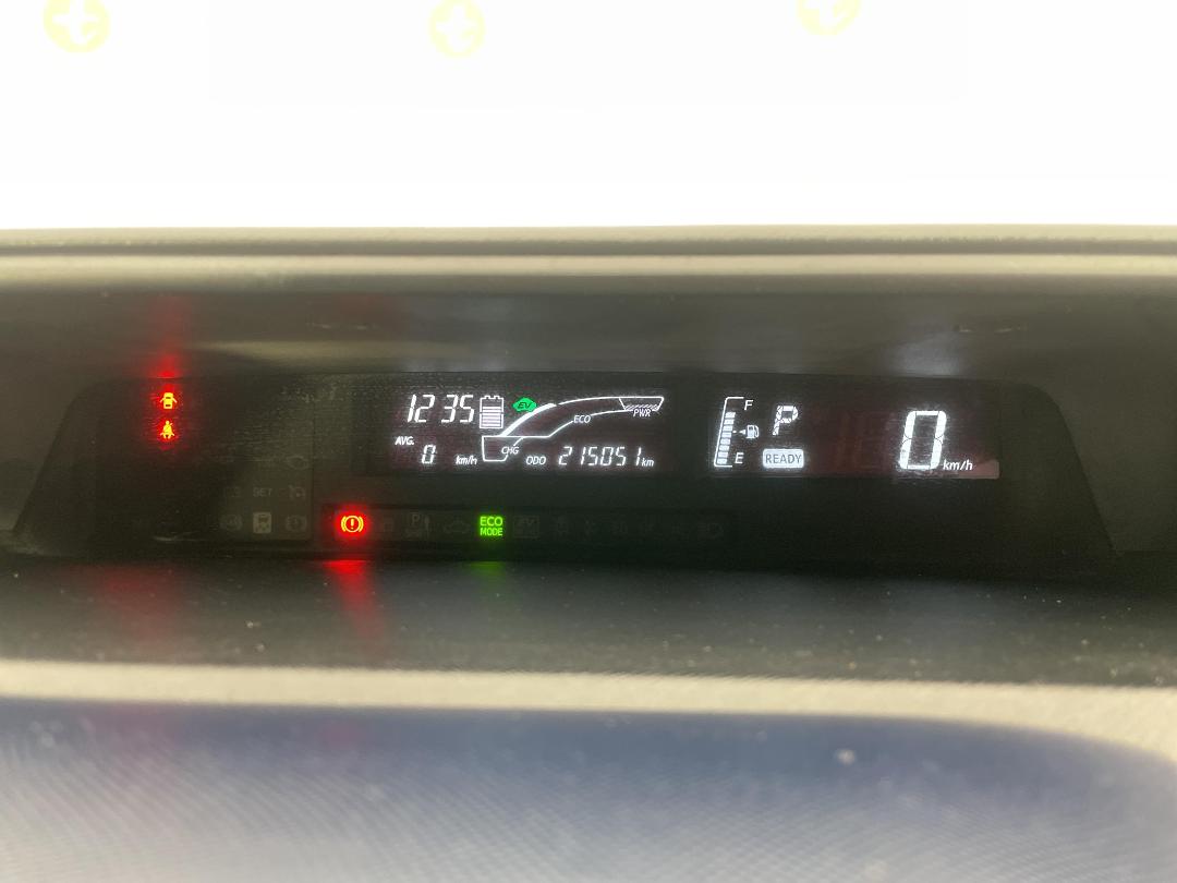 Photo '21' of Toyota Aqua Photo '21' of Toyota Aqua