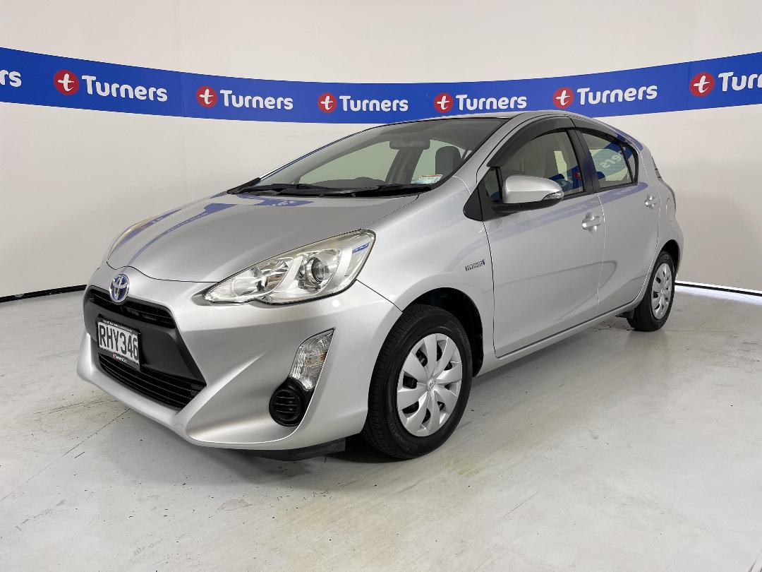 Photo '4' of Toyota Aqua