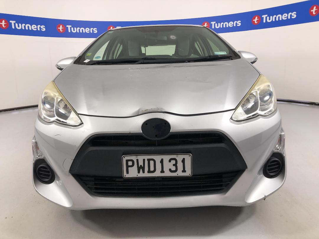 Photo '2' of Toyota Aqua