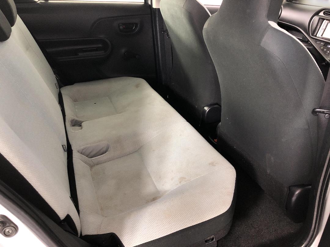 Photo '20' of Toyota Aqua