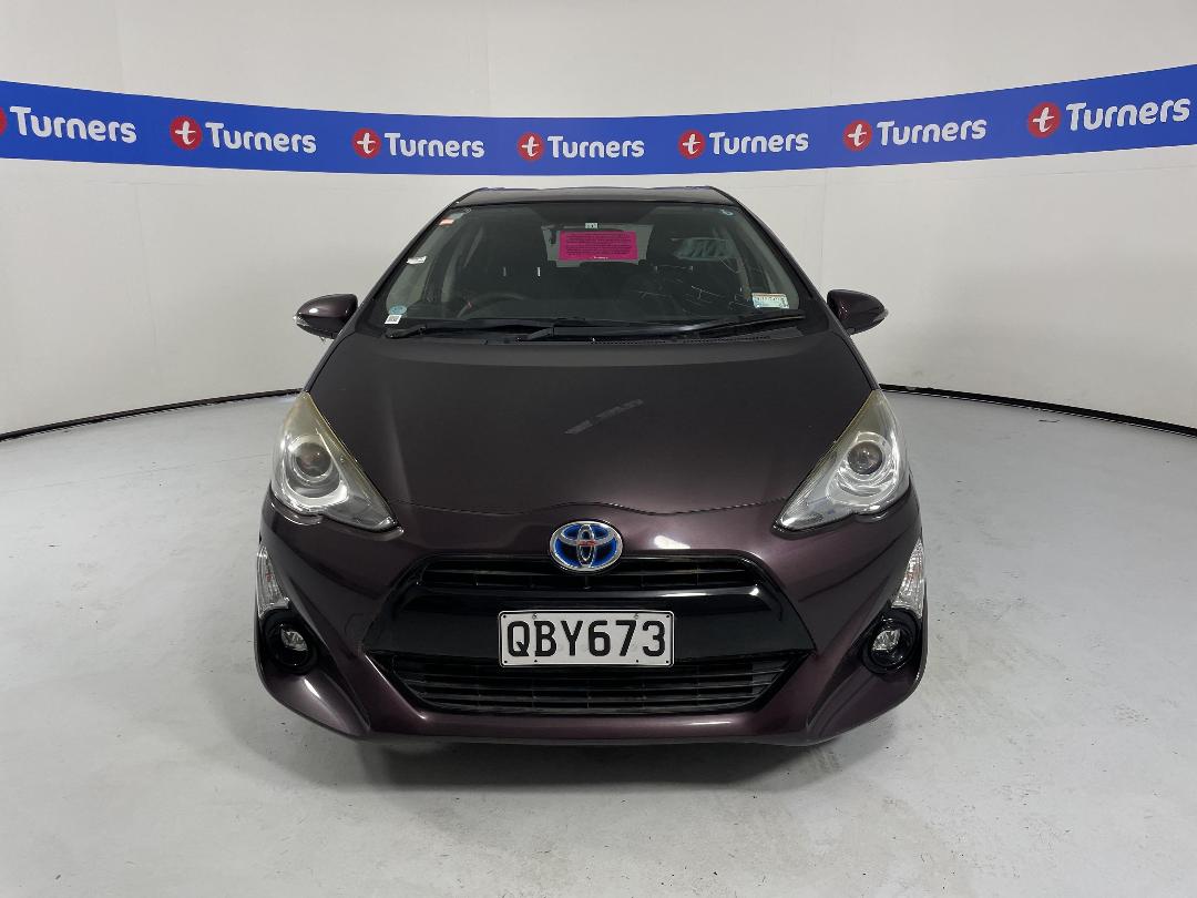 Photo '2' of Toyota Aqua Hybrid