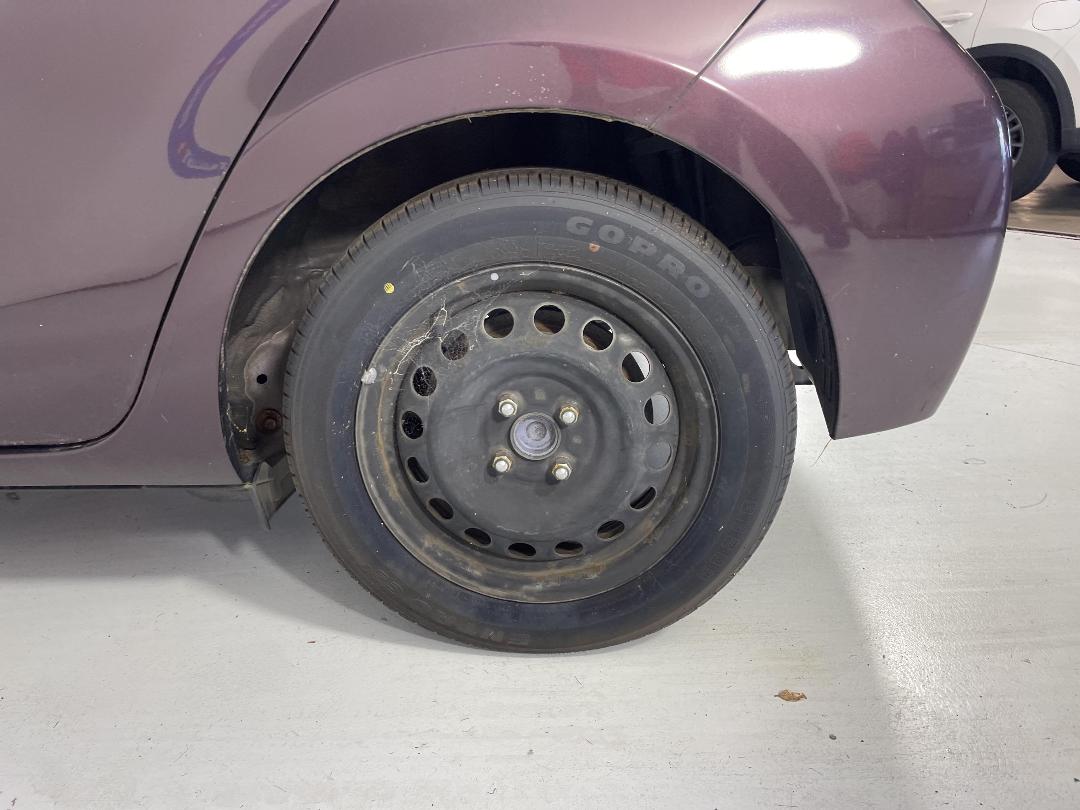 Photo '9' of Toyota Aqua Hybrid