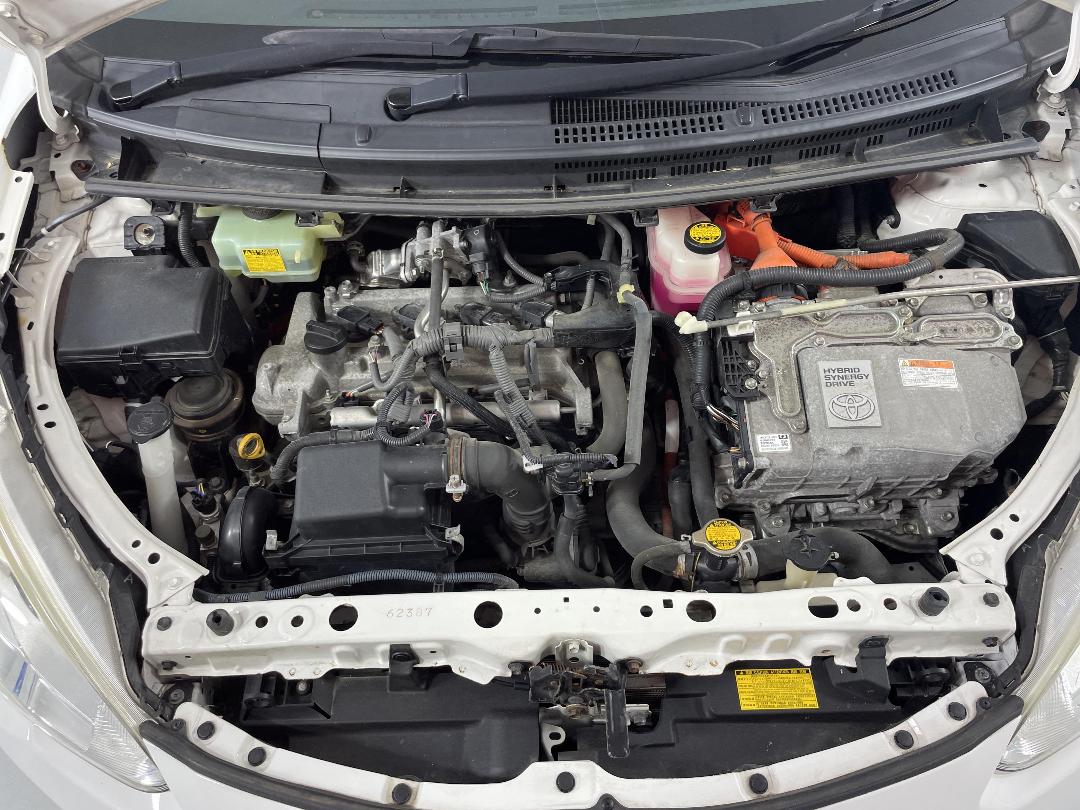 Photo '13' of Toyota Aqua Photo '13' of Toyota Aqua