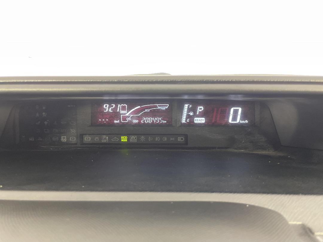 Photo '21' of Toyota Aqua Photo '21' of Toyota Aqua