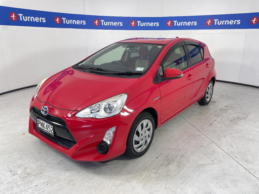 Photo '4' of Toyota Aqua