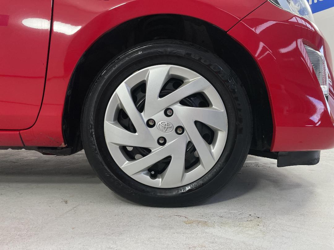 Photo '9' of Toyota Aqua