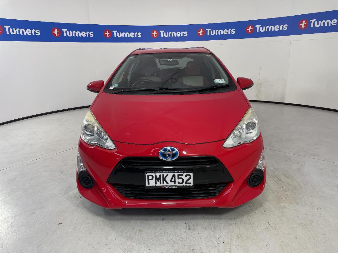 Photo '2' of Toyota Aqua