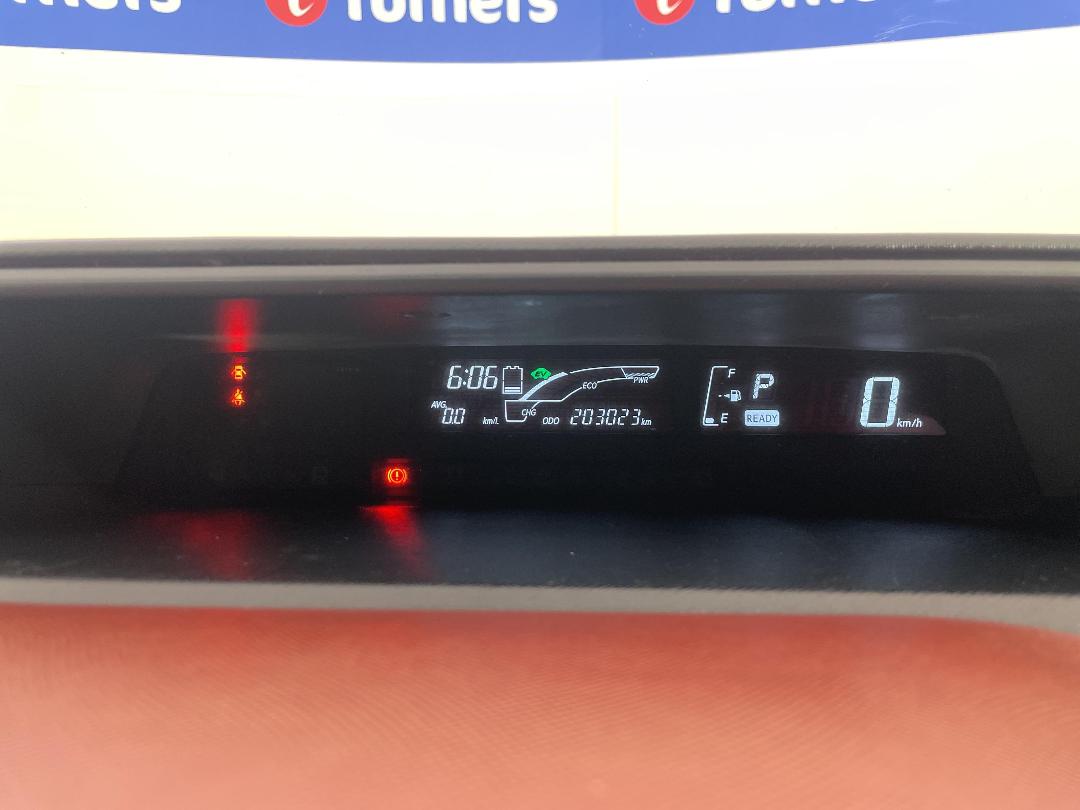 Photo '21' of Toyota Aqua