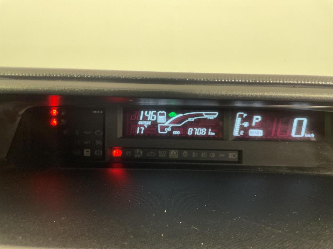 Photo '21' of Toyota Aqua Photo '21' of Toyota Aqua