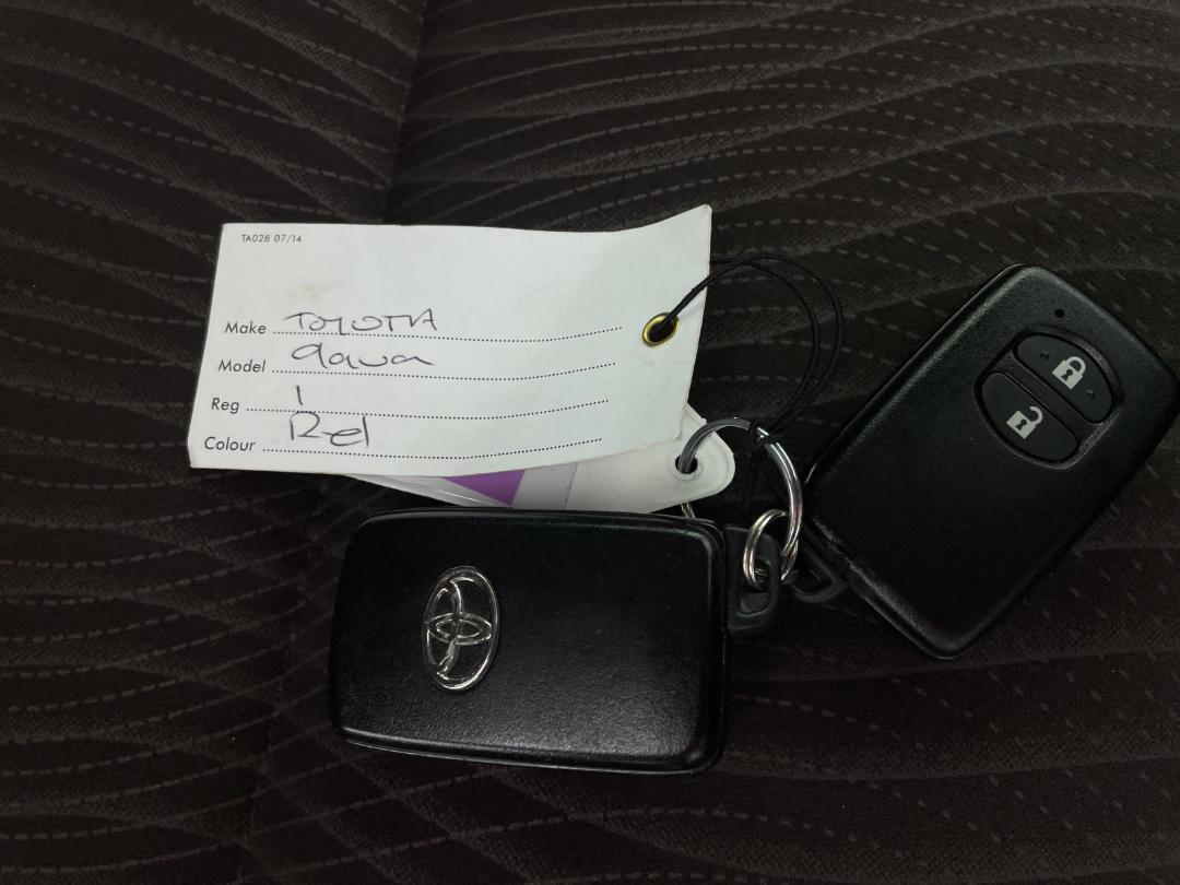 Photo '22' of Toyota Aqua Photo '22' of Toyota Aqua