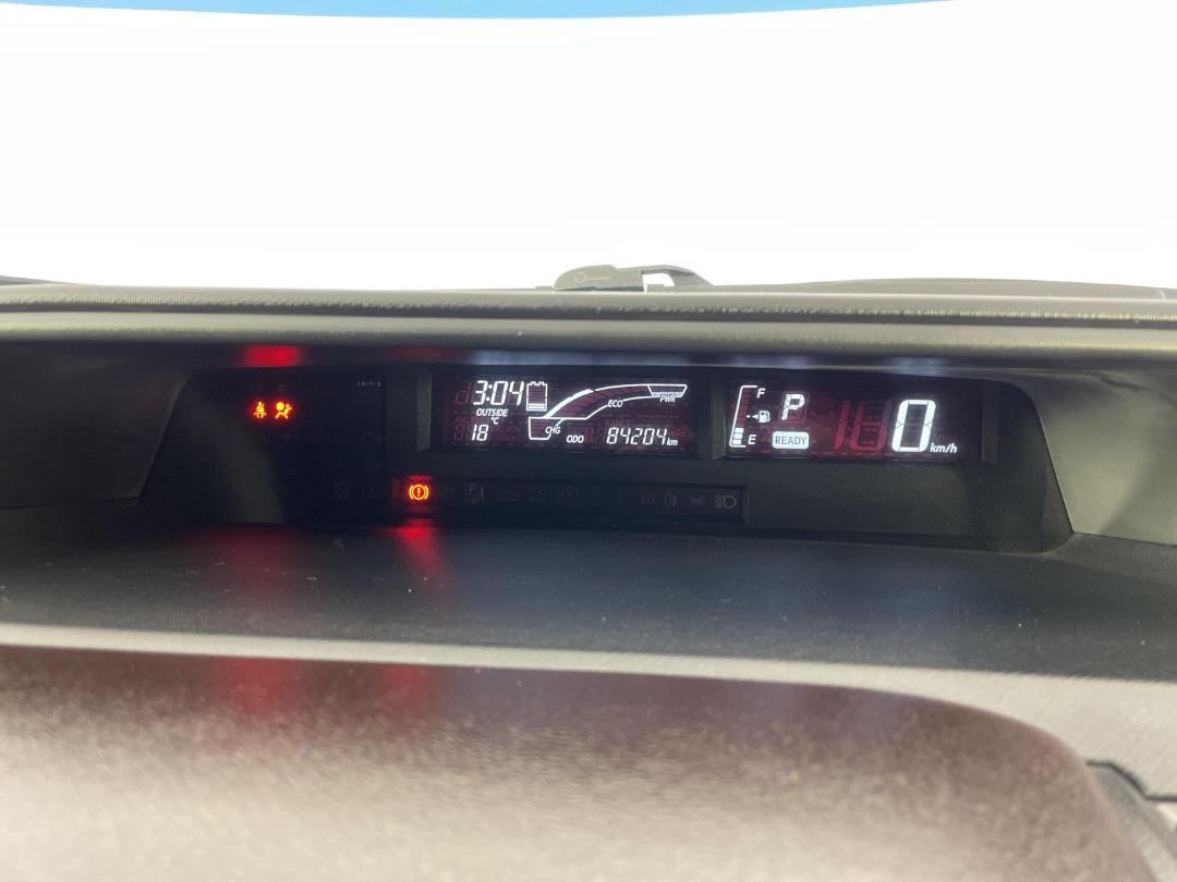 Photo '21' of Toyota Aqua Photo '21' of Toyota Aqua