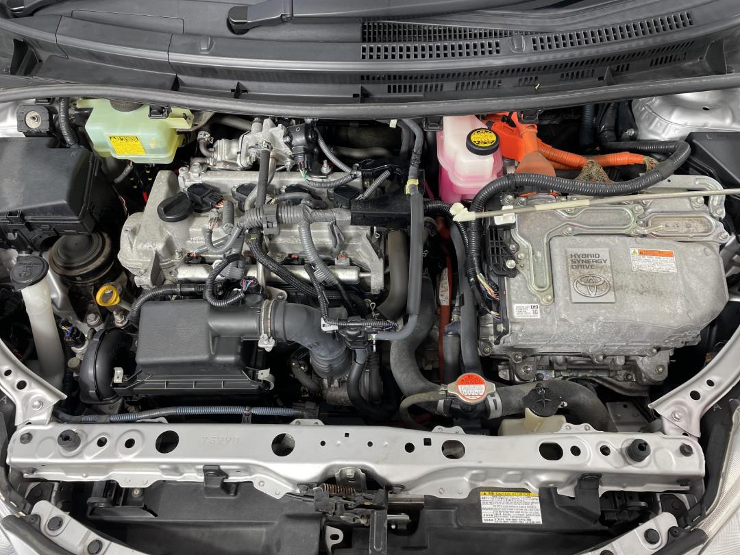 Photo '13' of Toyota Aqua Photo '13' of Toyota Aqua