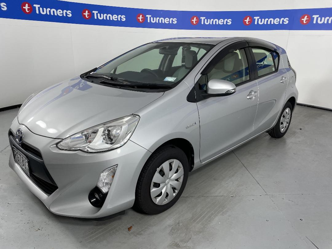 Photo '4' of Toyota Aqua