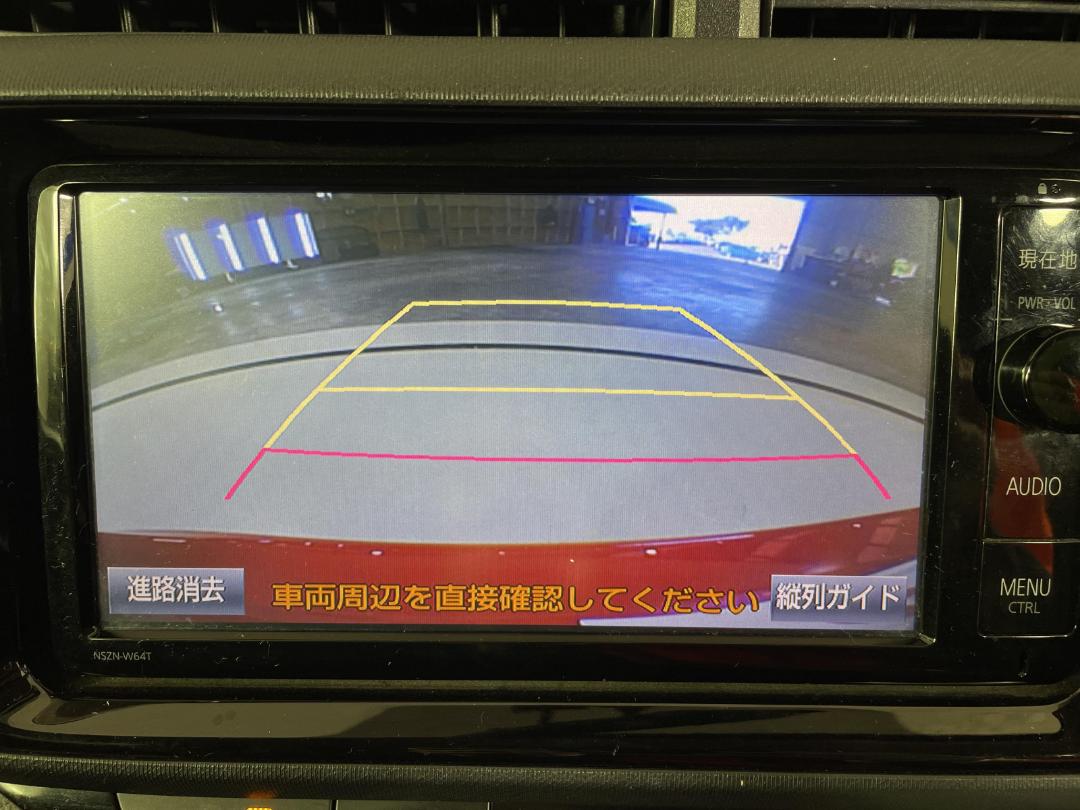 Photo '24' of Toyota Aqua Photo '24' of Toyota Aqua