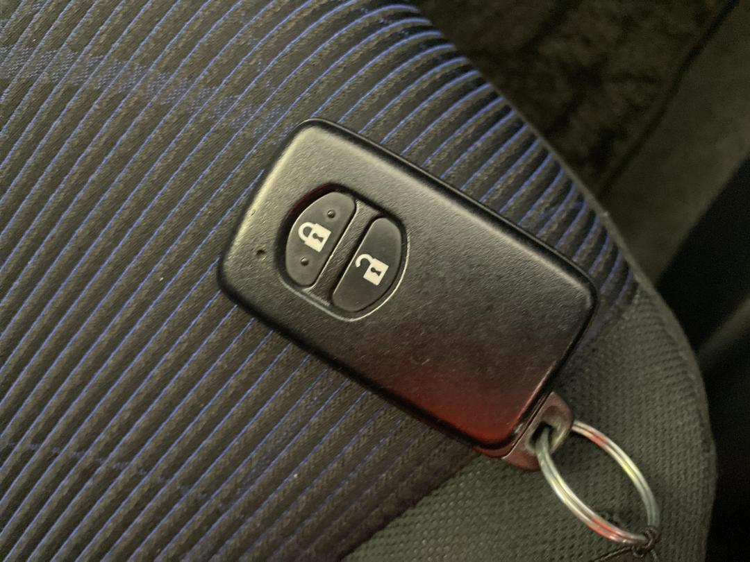 Photo '22' of Toyota Aqua Photo '22' of Toyota Aqua