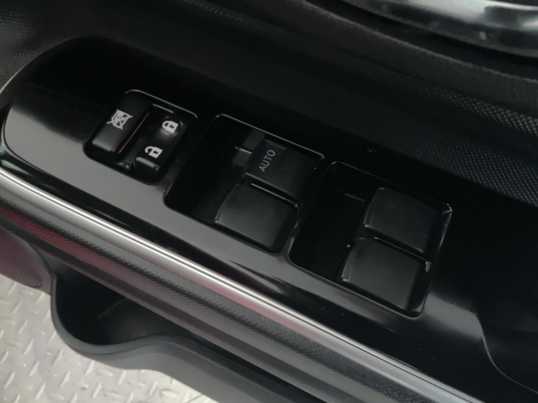 Photo '23' of Toyota Aqua Photo '23' of Toyota Aqua