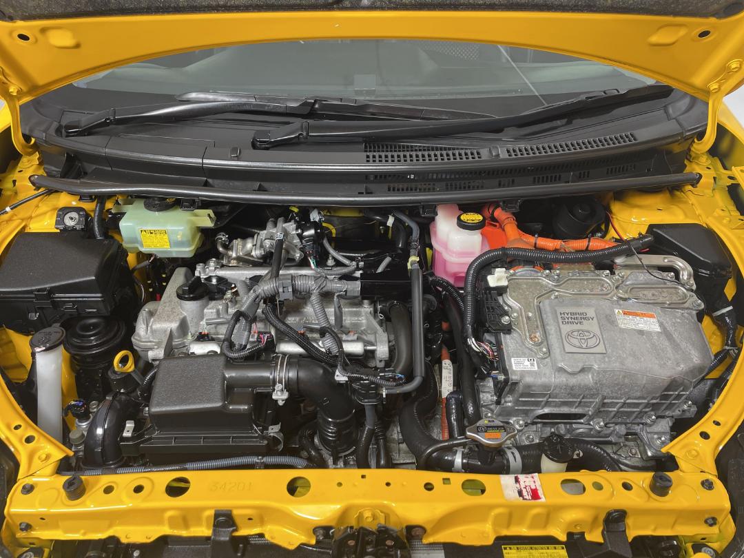 Photo '13' of Toyota Aqua Photo '13' of Toyota Aqua