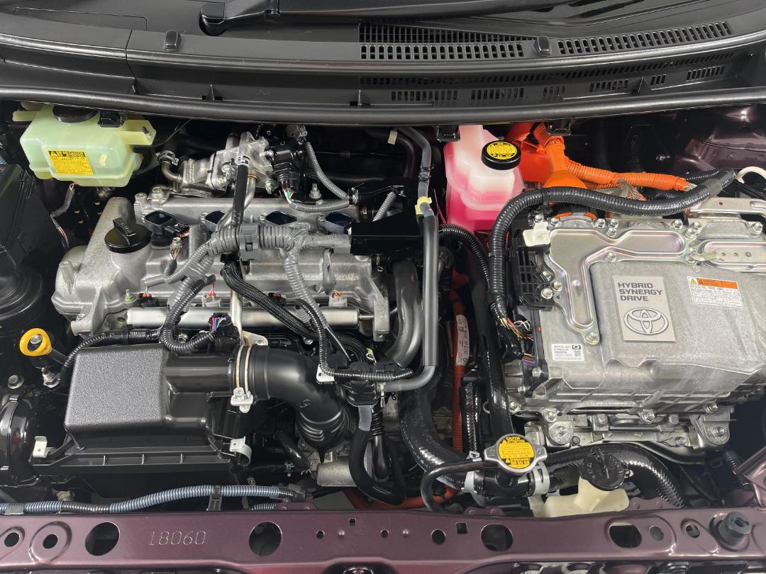 Photo '13' of Toyota Aqua Photo '13' of Toyota Aqua