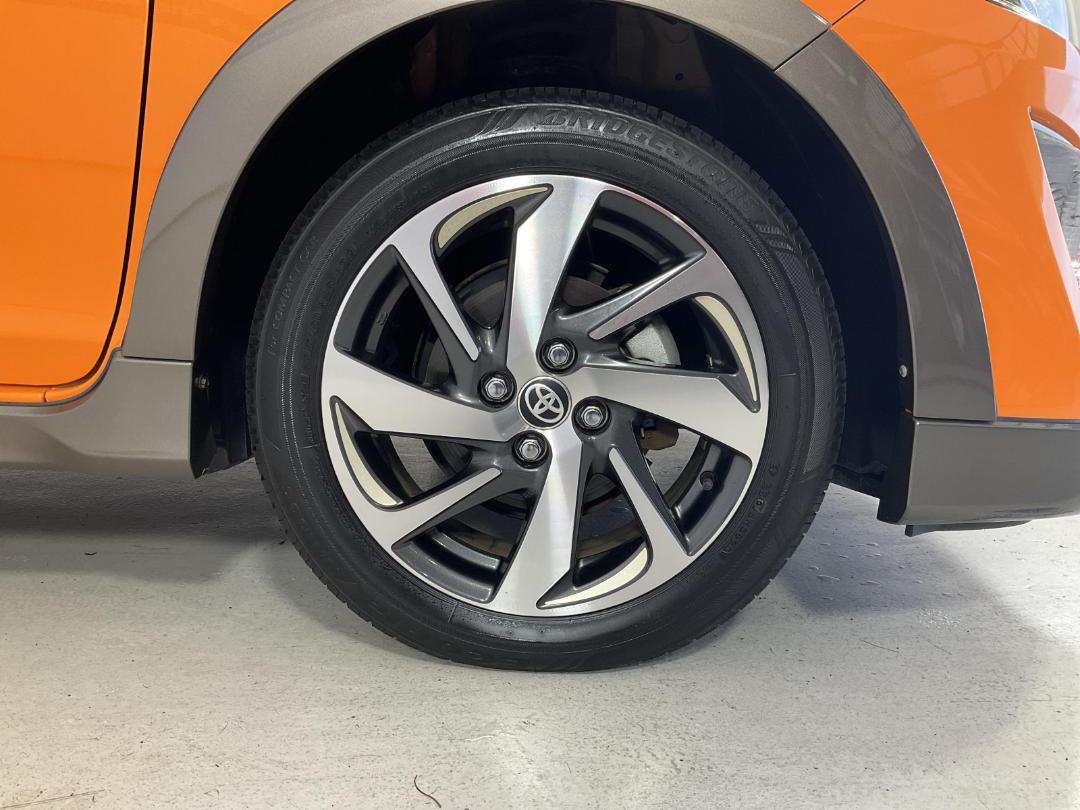 Photo '9' of Toyota Aqua Photo '9' of Toyota Aqua