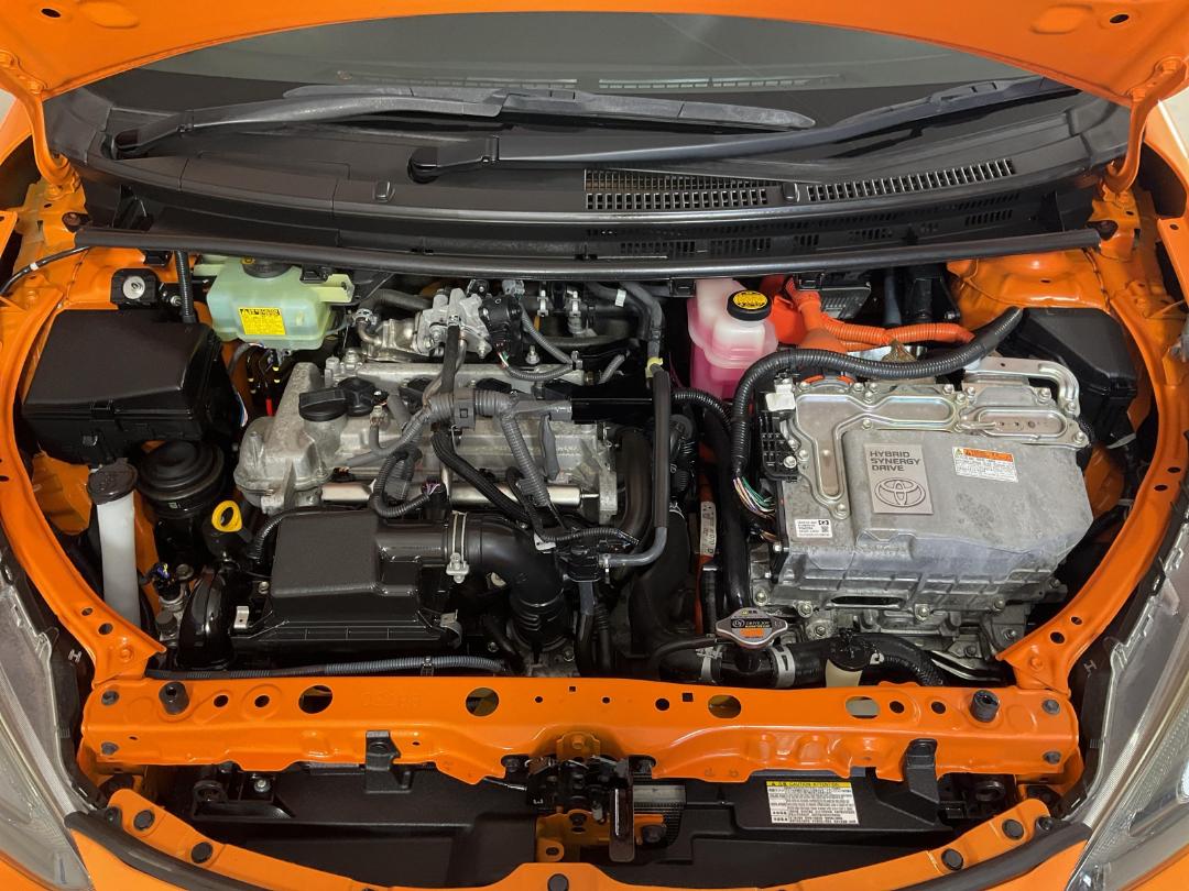 Photo '13' of Toyota Aqua Photo '13' of Toyota Aqua