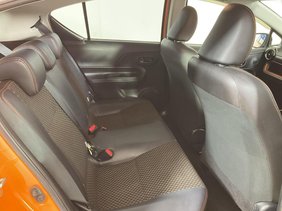 Photo '20' of Toyota Aqua Photo '20' of Toyota Aqua